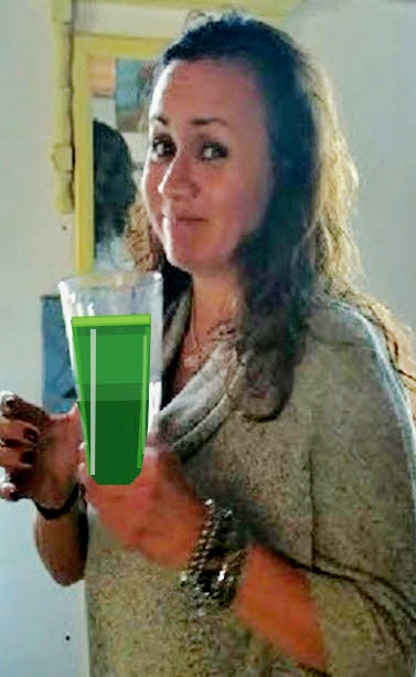 Fresh Wheatgrass Green Juice